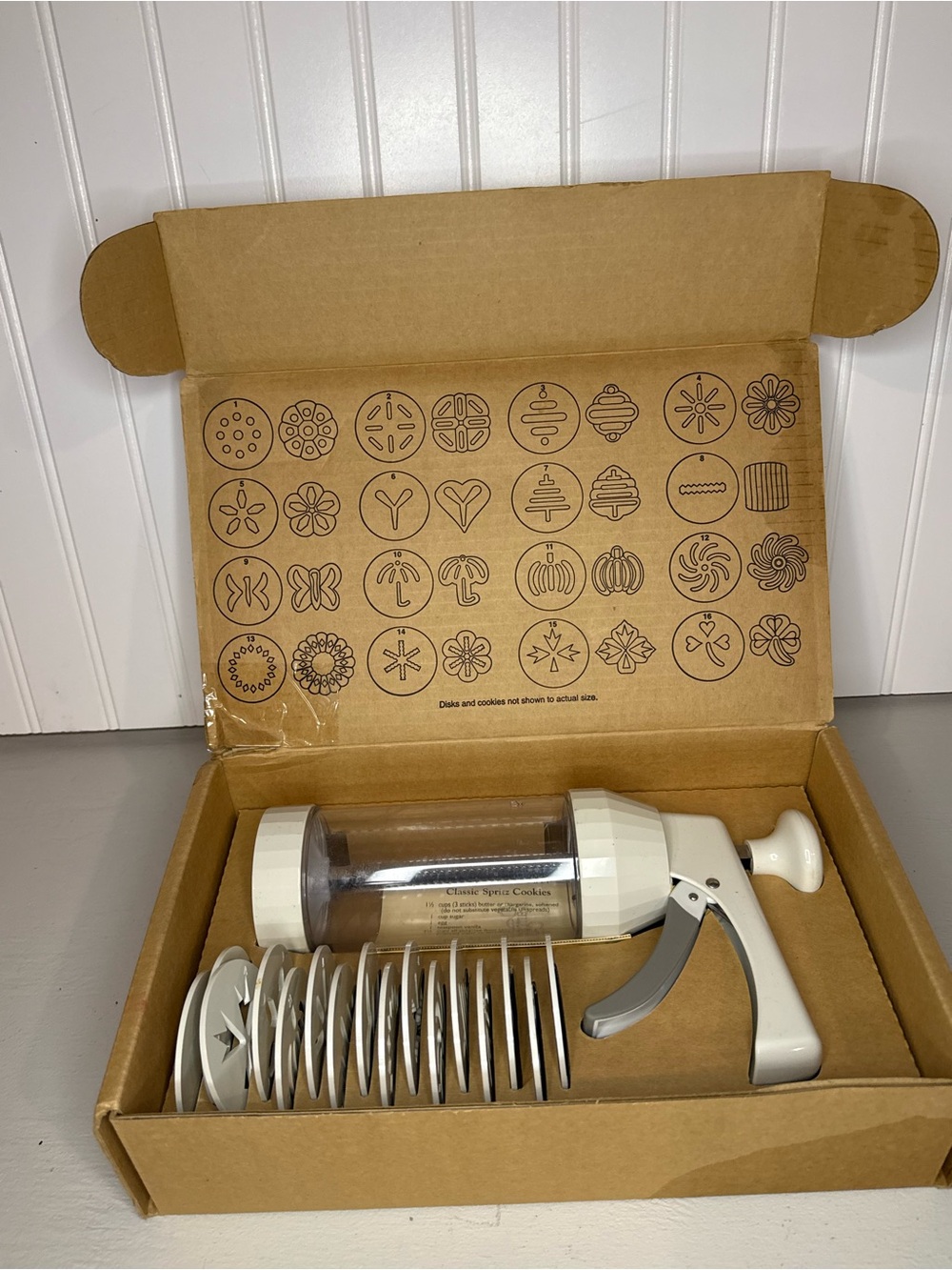Vintage The Pampered Chef Cookie Press Kit Style 1525 Complete in Box 16 Discs